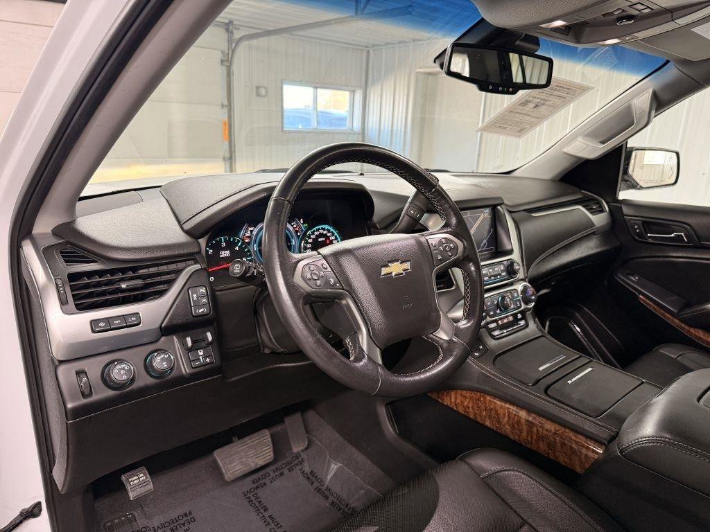 Used 2019 Chevrolet Suburban Premier AWD/4WD image 14