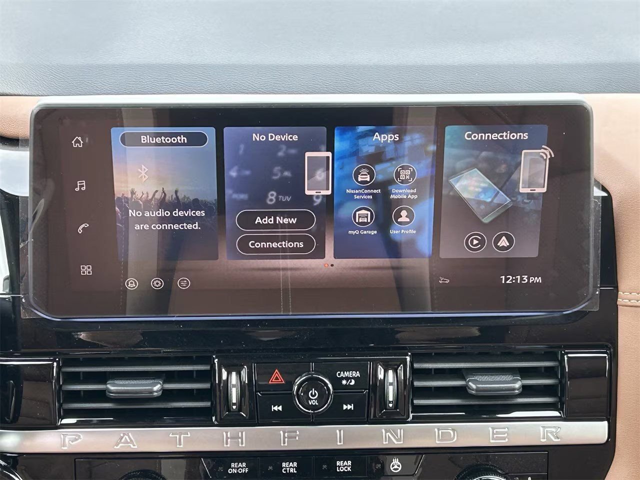 New 2026 Nissan Pathfinder Platinum FWD image 26