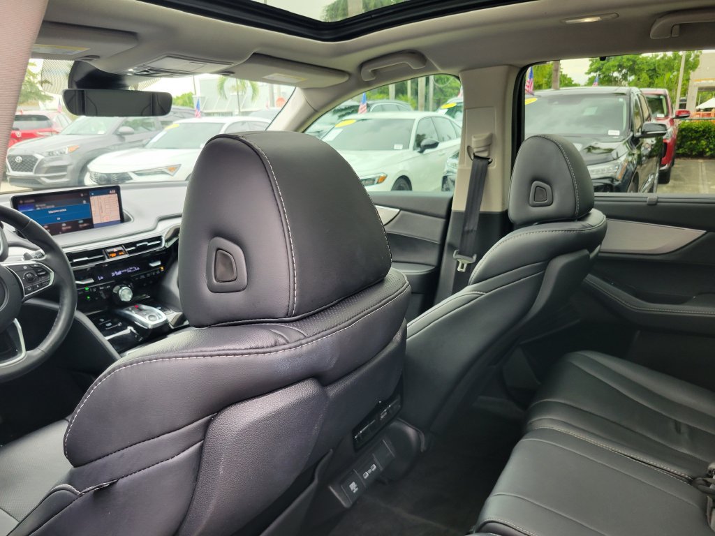 Certified 2024 Acura MDX w/ Technology Package AWD/4WD image 10