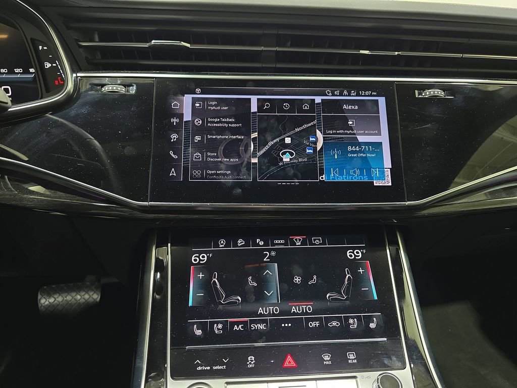 Used 2025 Audi Q8 Prestige w/ Prestige Package image 21