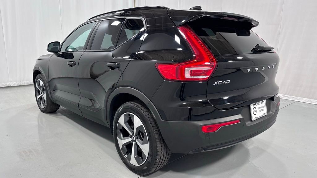 Certified 2023 Volvo XC40 B5 Plus w/ Protection Package Premier image 8