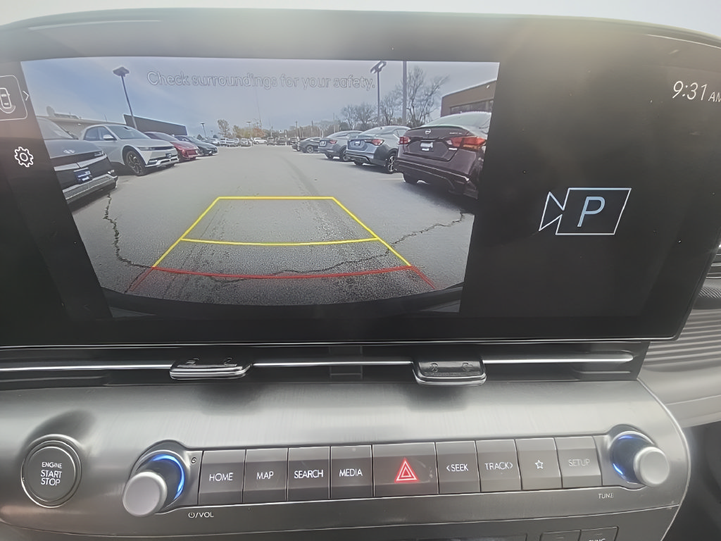 Used 2025 Hyundai Kona SEL FWD image 32