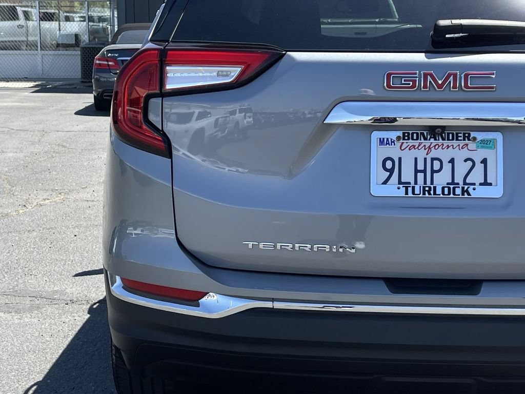 Certified 2024 GMC Terrain SLT FWD image 30