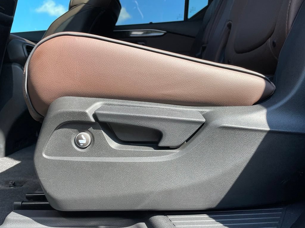 Used 2025 Honda Pilot Elite image 43