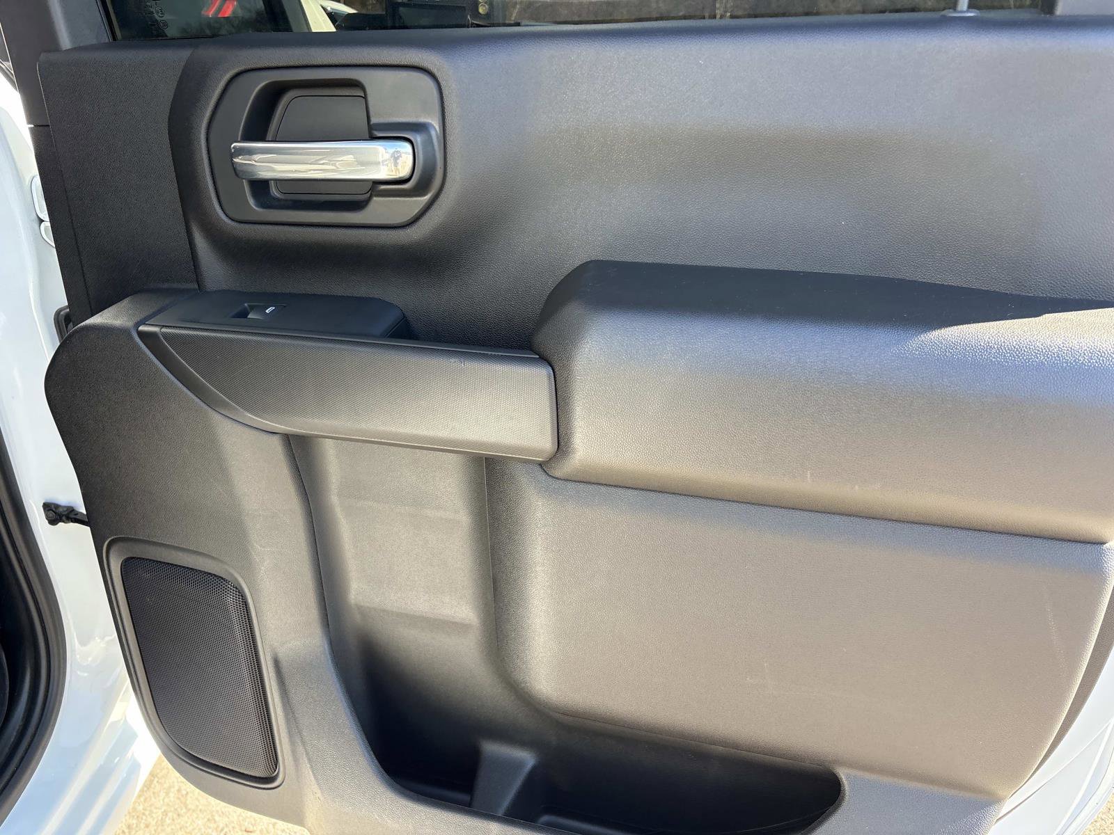 Used 2024 GMC Sierra 3500 Pro w/ Convenience Package image 32