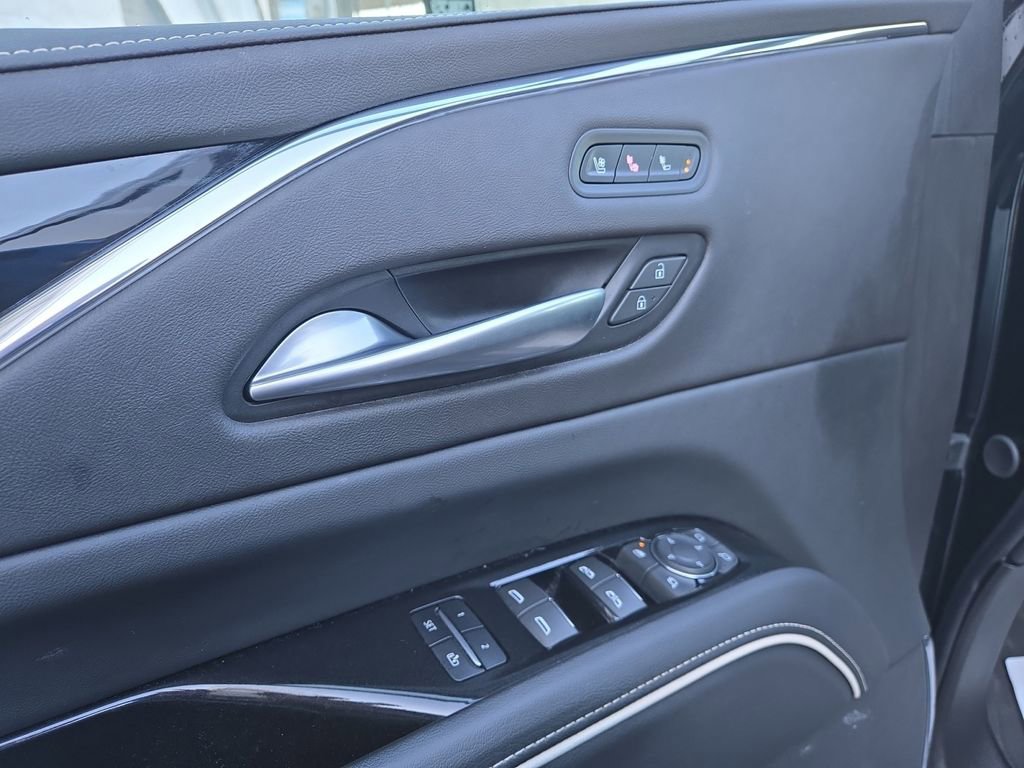 Certified 2024 Cadillac Escalade Sport w/ LPO, ONYX Package image 18