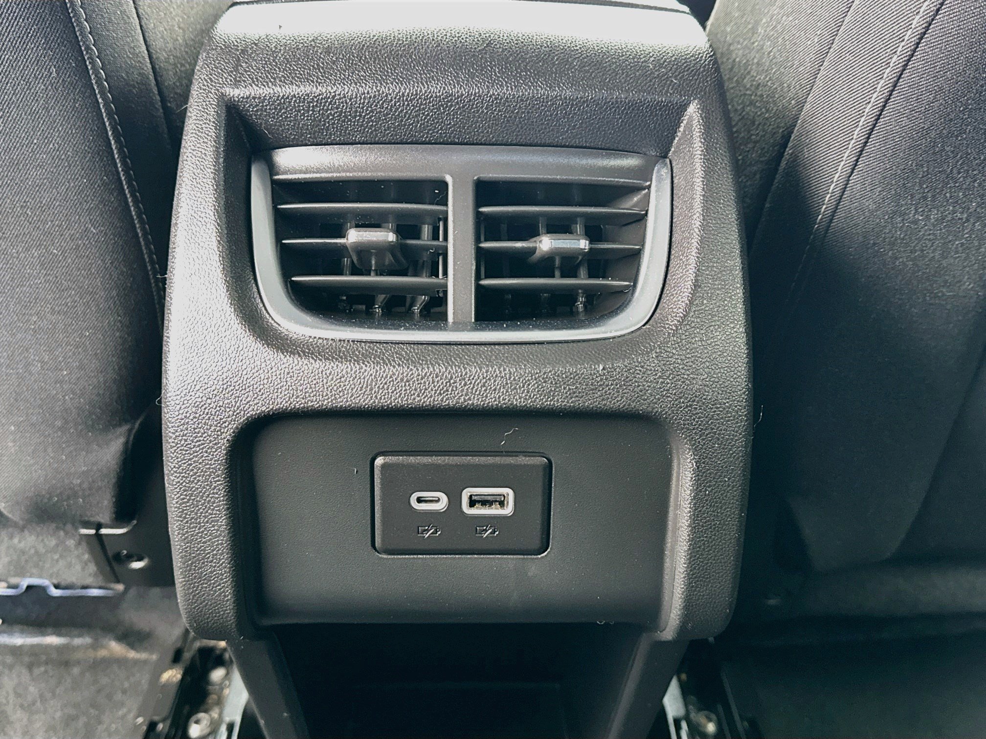 Used 2023 Chevrolet Blazer LT FWD image 16