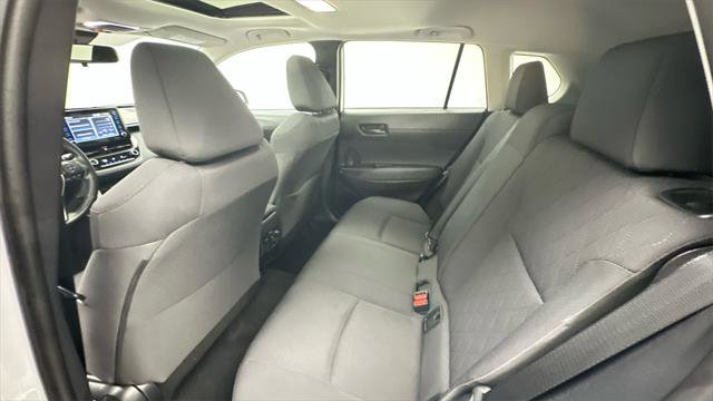 Certified 2022 Toyota Corolla Cross LE image 10