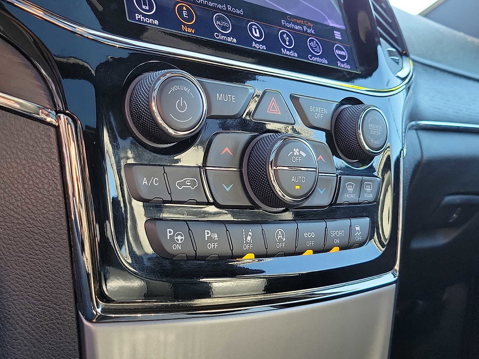 Used 2019 Jeep Grand Cherokee High Altitude image 16