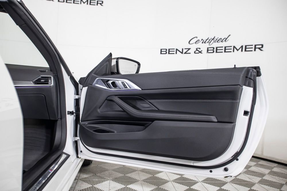 Used 2023 BMW M440i Convertible w/ Premium Package image 22