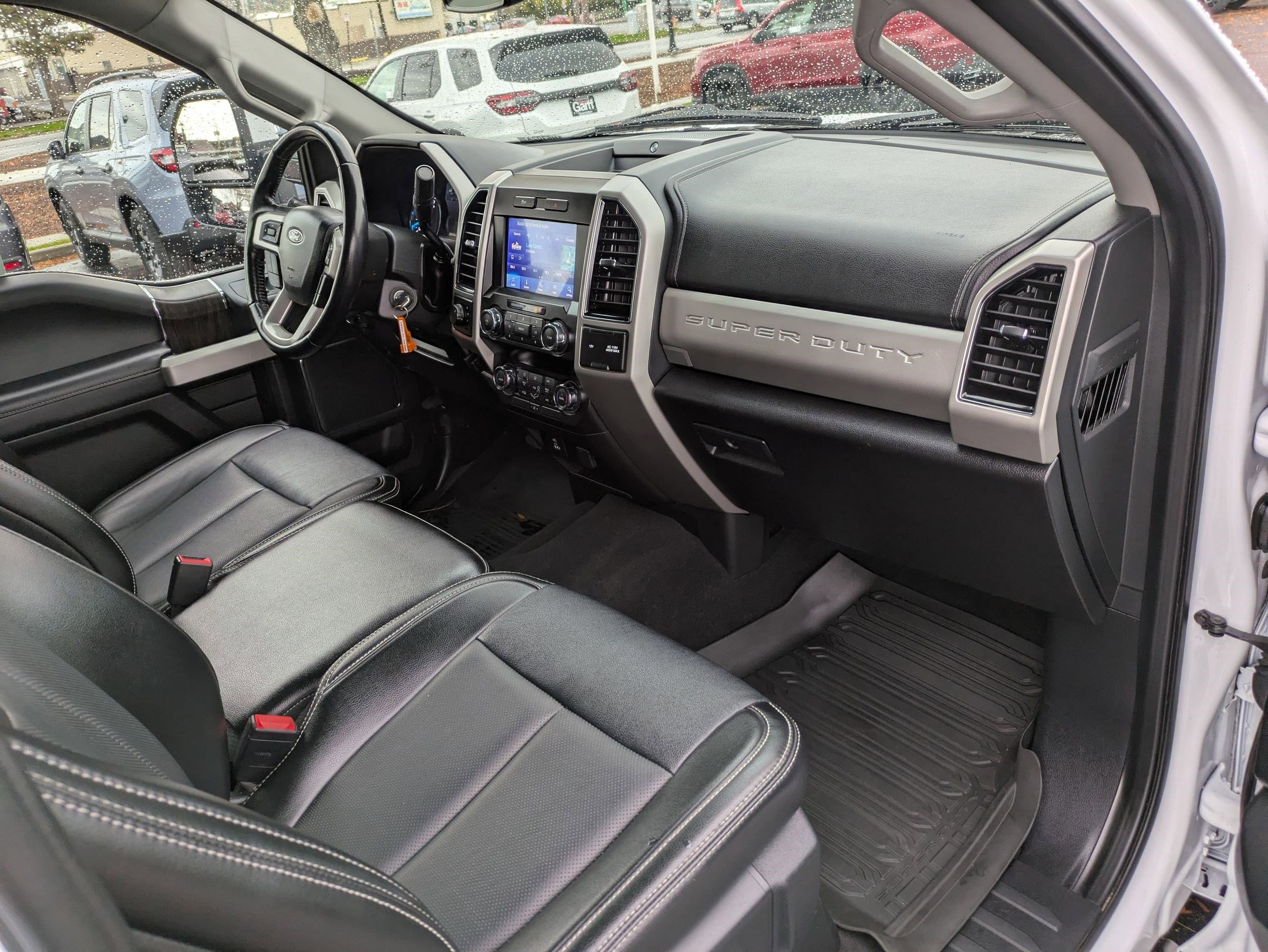 Used 2021 Ford F350 Lariat w/ Snow Plow/Camper Package image 32