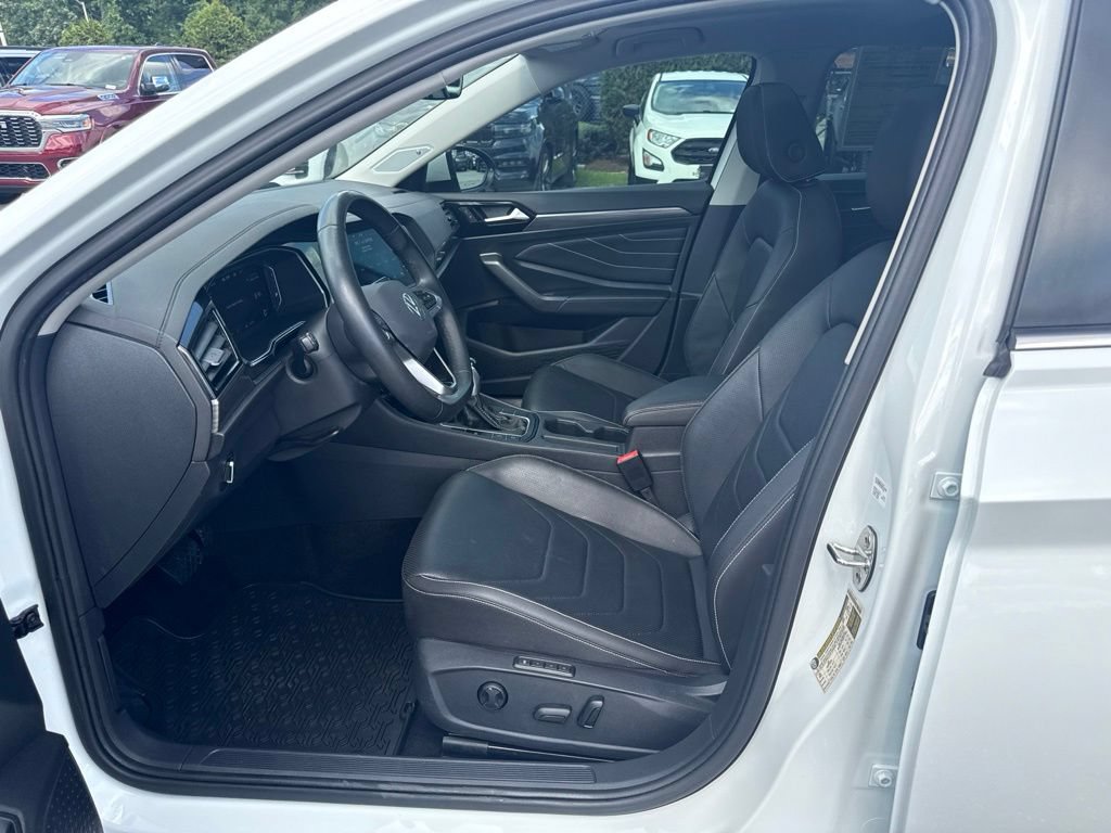Used 2024 Volkswagen Jetta SEL FWD image 5