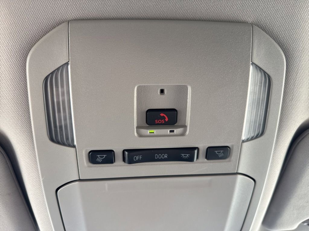Certified 2024 Toyota Highlander LE AWD/4WD image 16