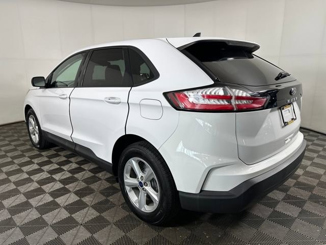 Used 2021 Ford Edge SE image 5