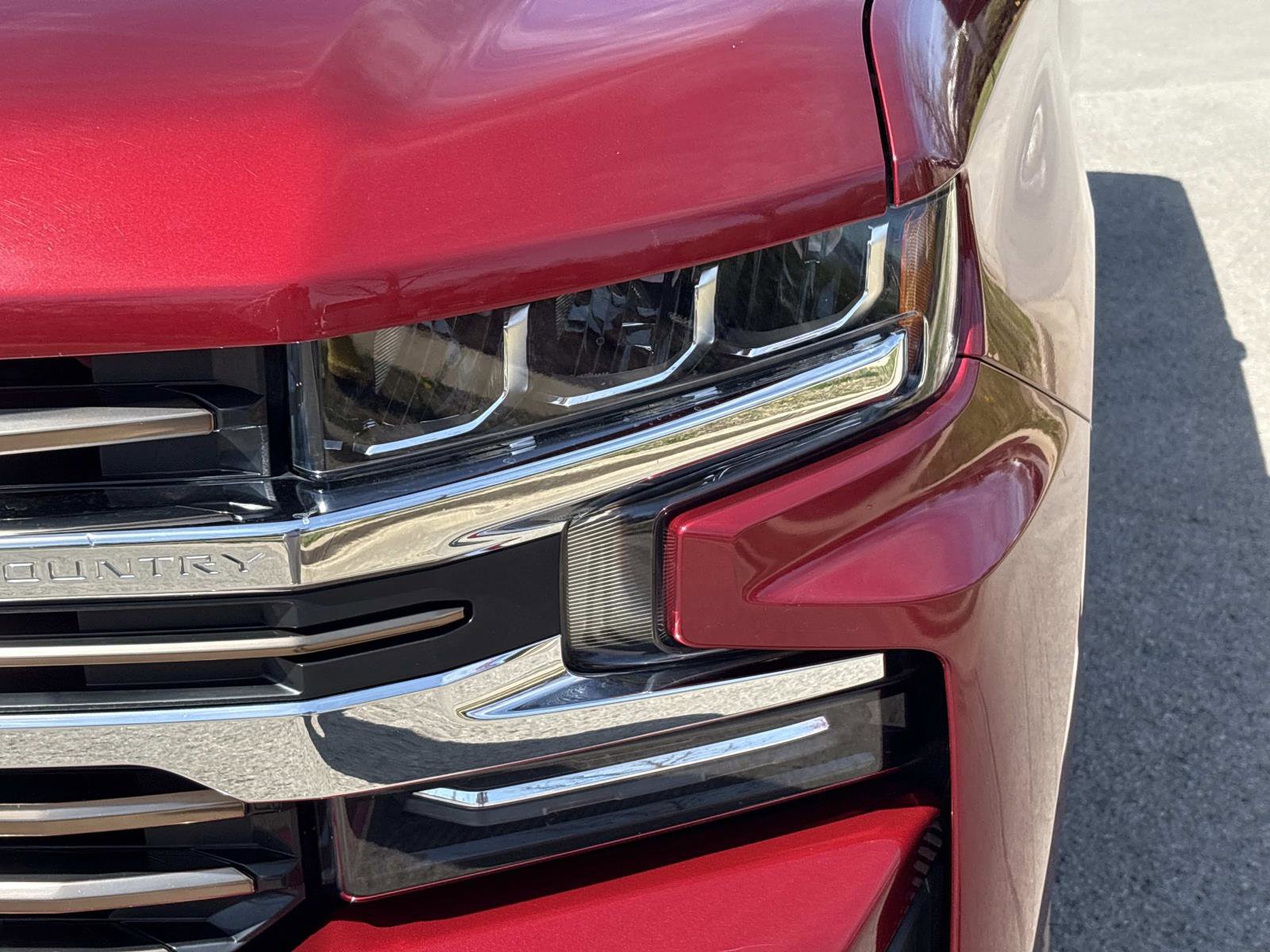 Used 2020 Chevrolet Silverado 1500 High Country w/ Technology Package image 12