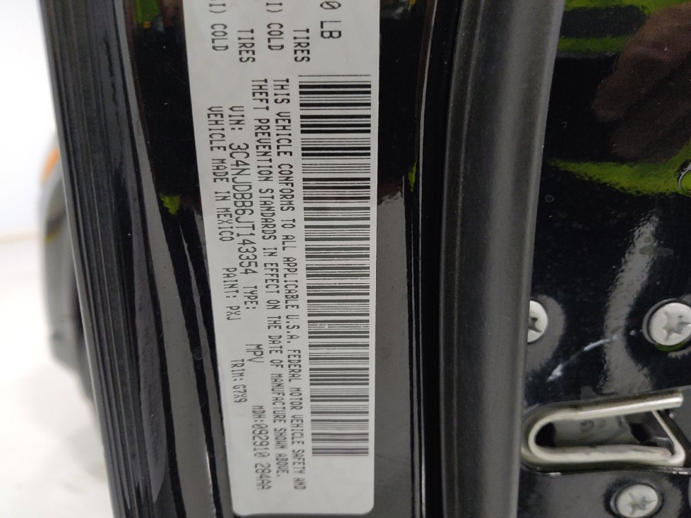Used 2018 Jeep Compass Latitude w/ Popular Equipment Group AWD/4WD image 33