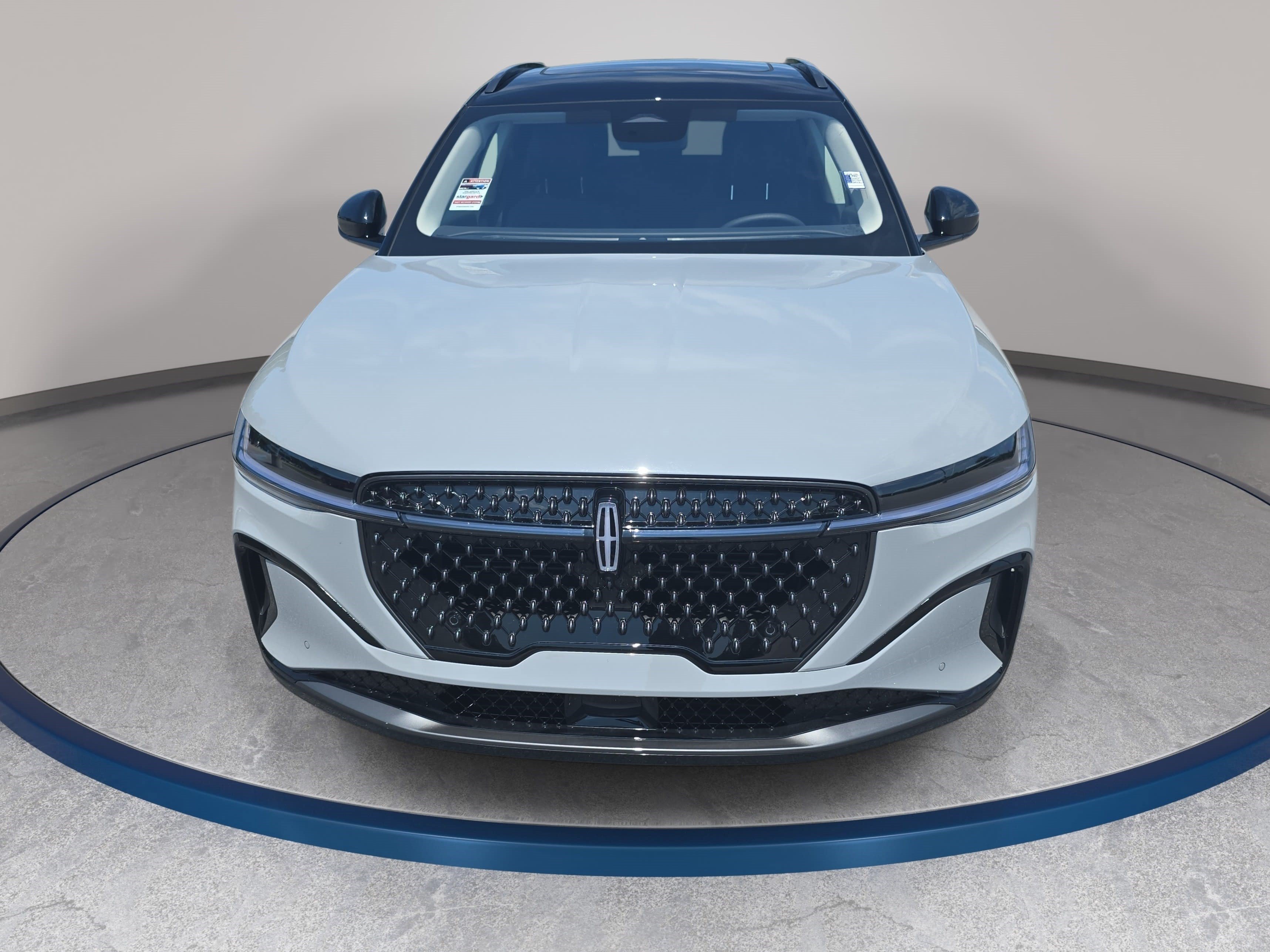 New 2026 Lincoln Nautilus Reserve AWD/4WD image 2