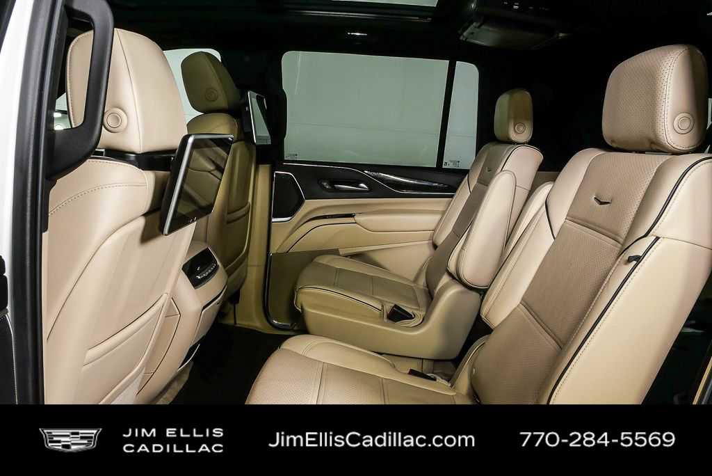 Used 2022 Cadillac Escalade ESV Premium Luxury image 20