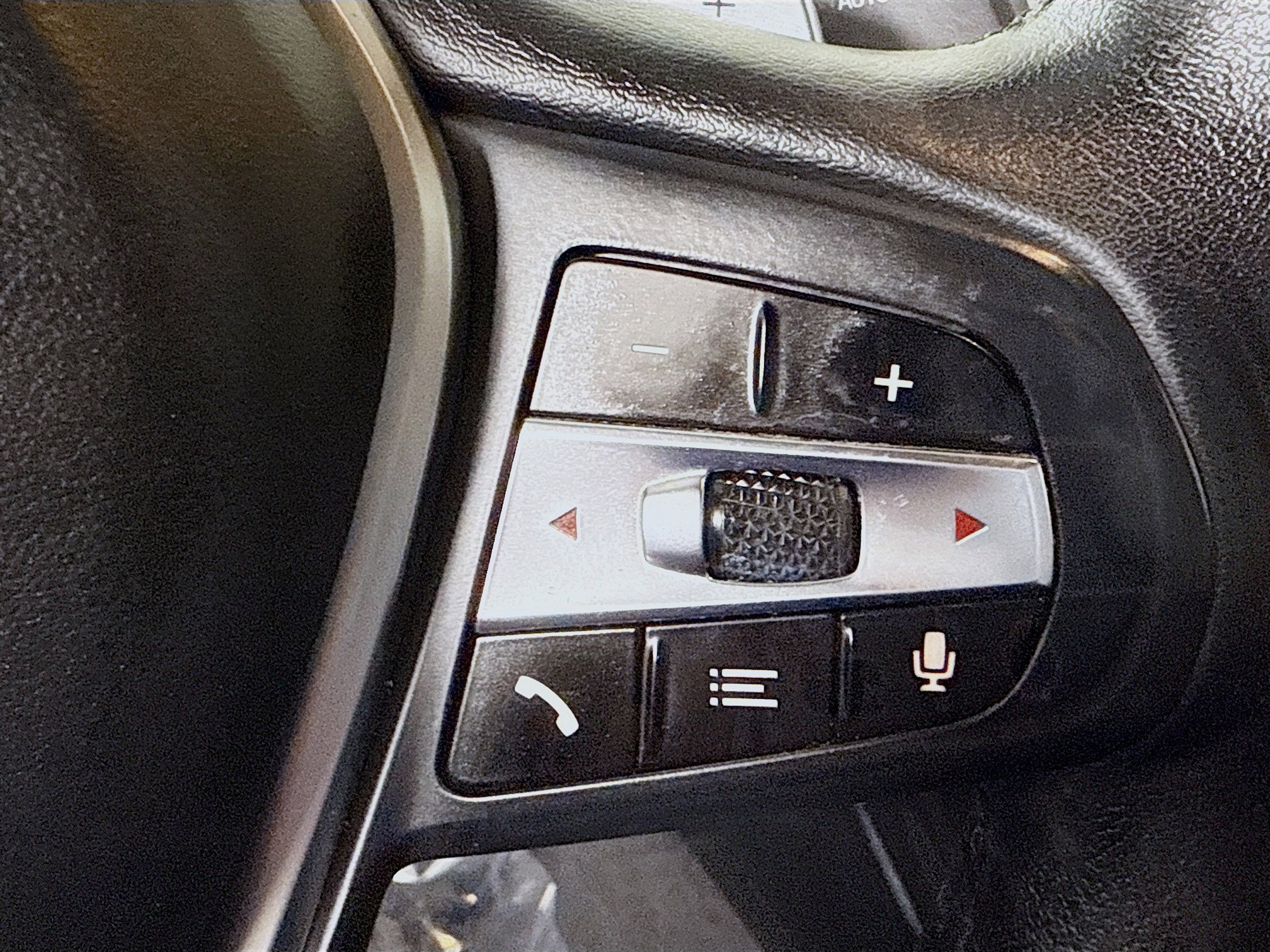 Used 2019 BMW 330i Sedan w/ Convenience Package image 15