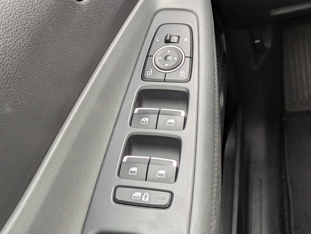 Certified 2023 Hyundai Santa Fe SE FWD image 28