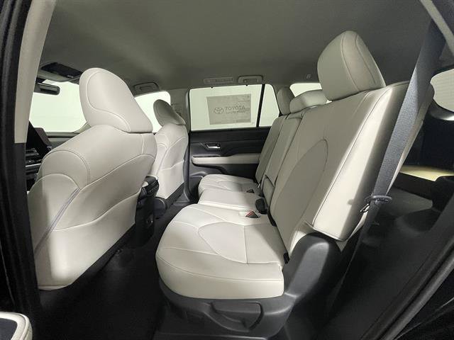 New 2026 Toyota Grand Highlander AWD image 10