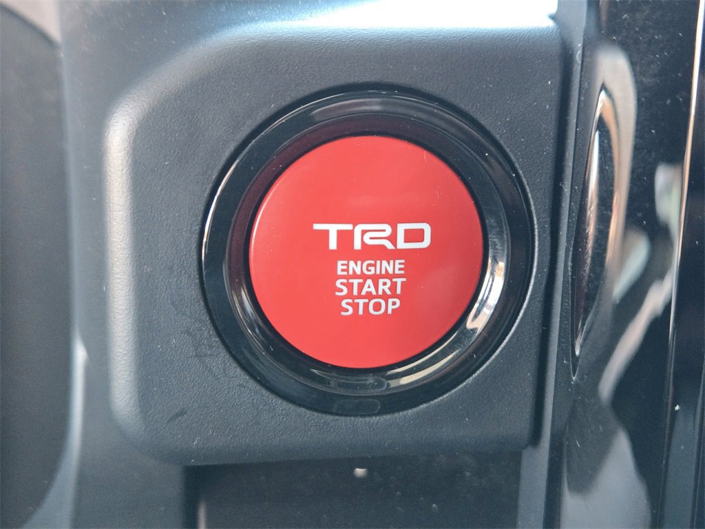 Used 2024 Toyota Tacoma TRD Off-Road image 23