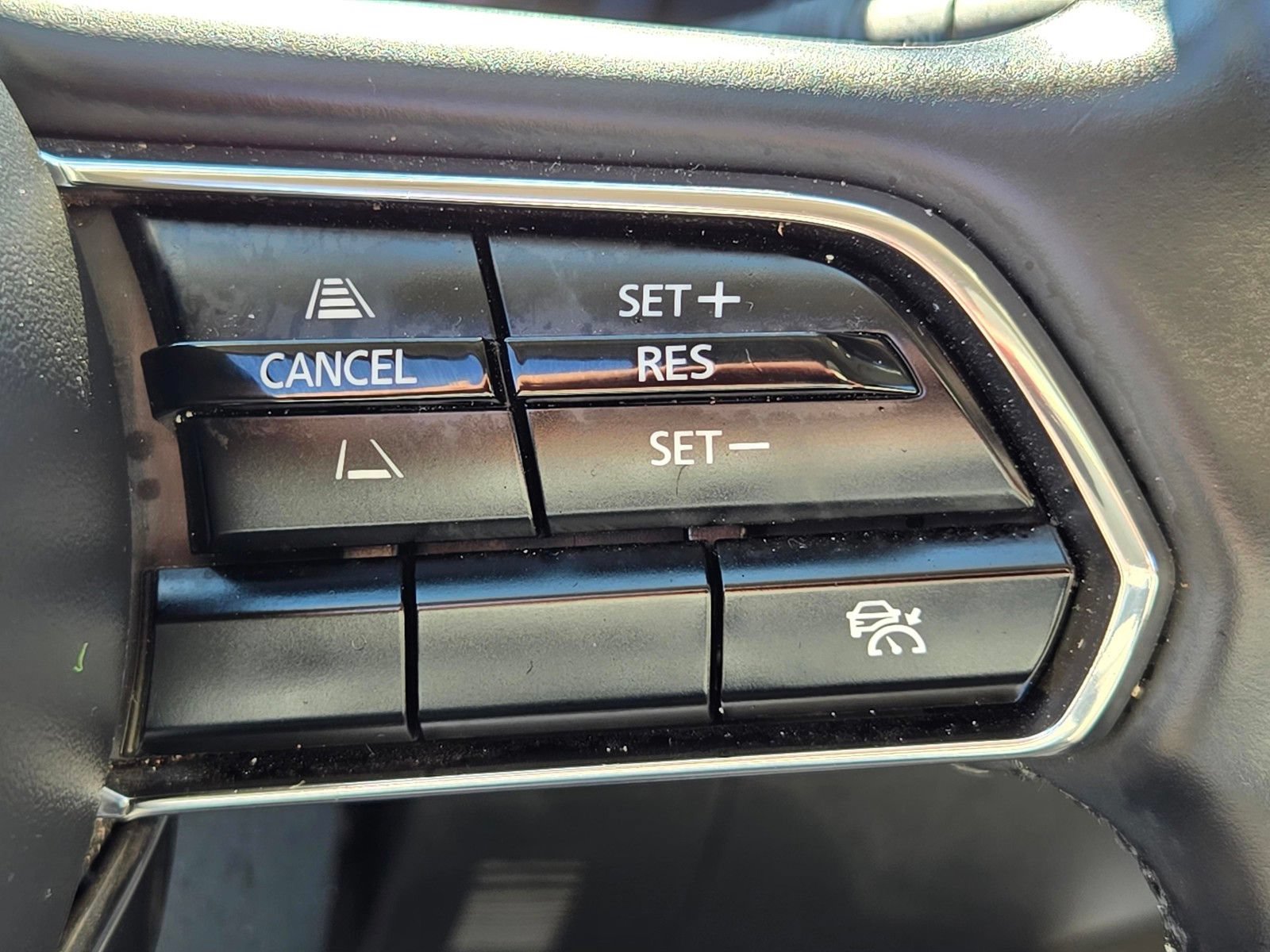 Certified 2024 MAZDA CX-90 Plug-In Hybrid w/ Preferred AWD/4WD image 34