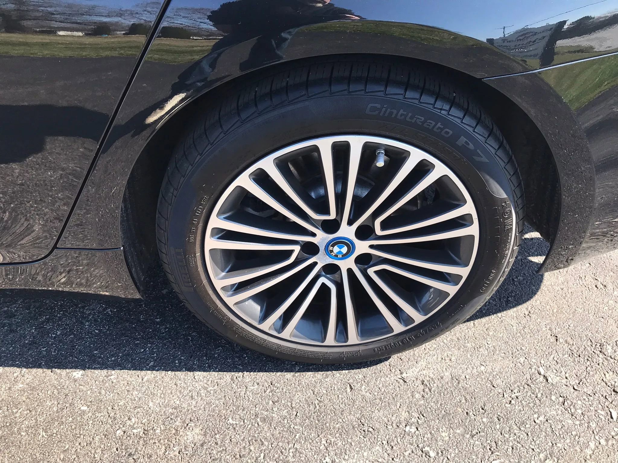 Used 2018 BMW 530e xDrive w/ Premium Package 2 AWD/4WD image 46