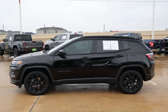 Used 2024 Jeep Compass Latitude w/ Altitude Special Edition image 4