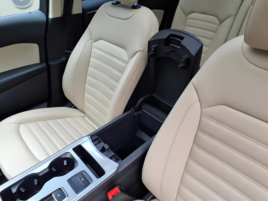 Used 2024 Ford Edge SEL w/ Convenience Package image 22