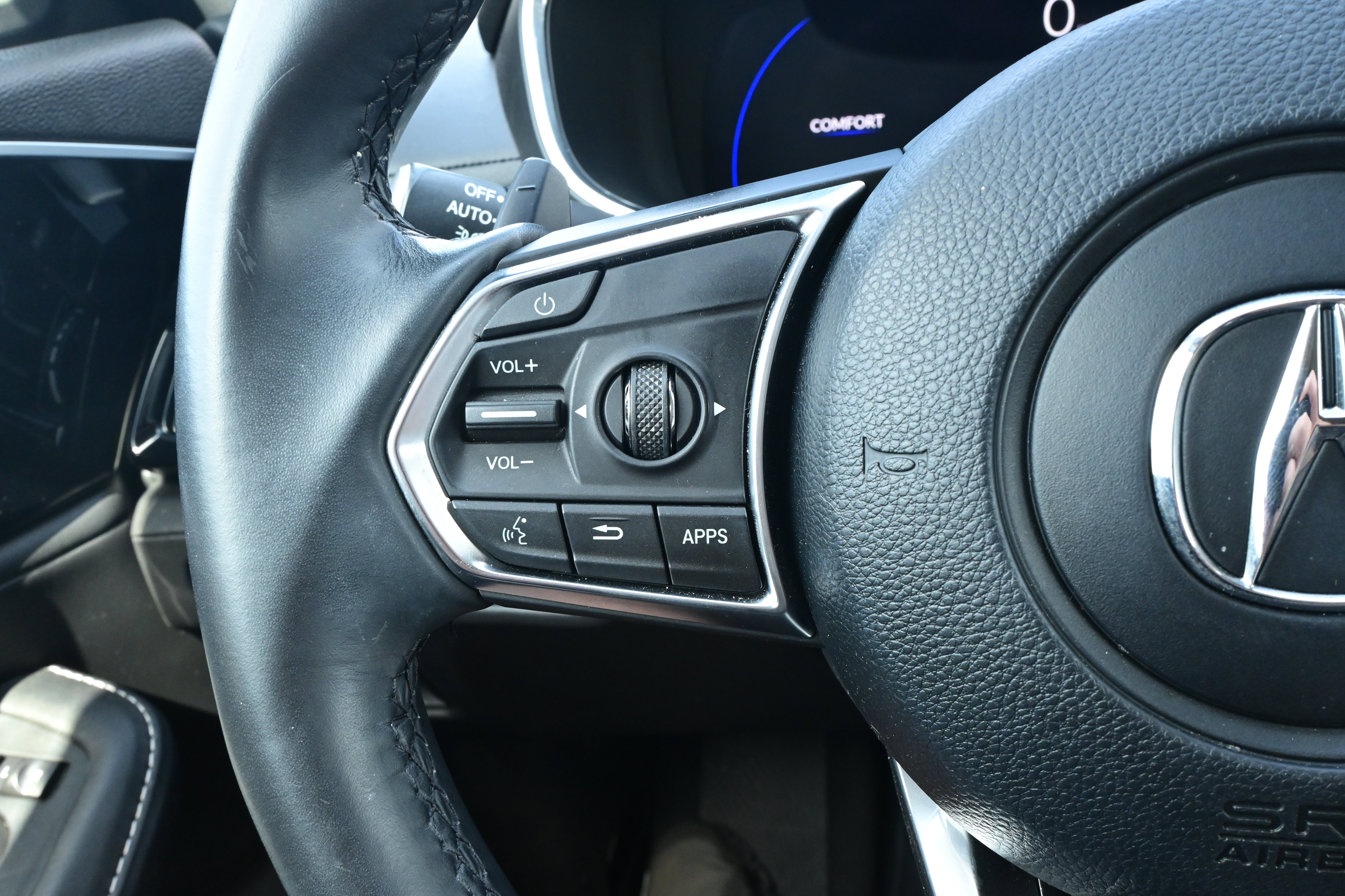 Used 2023 Acura MDX FWD w/ Technology Package image 18