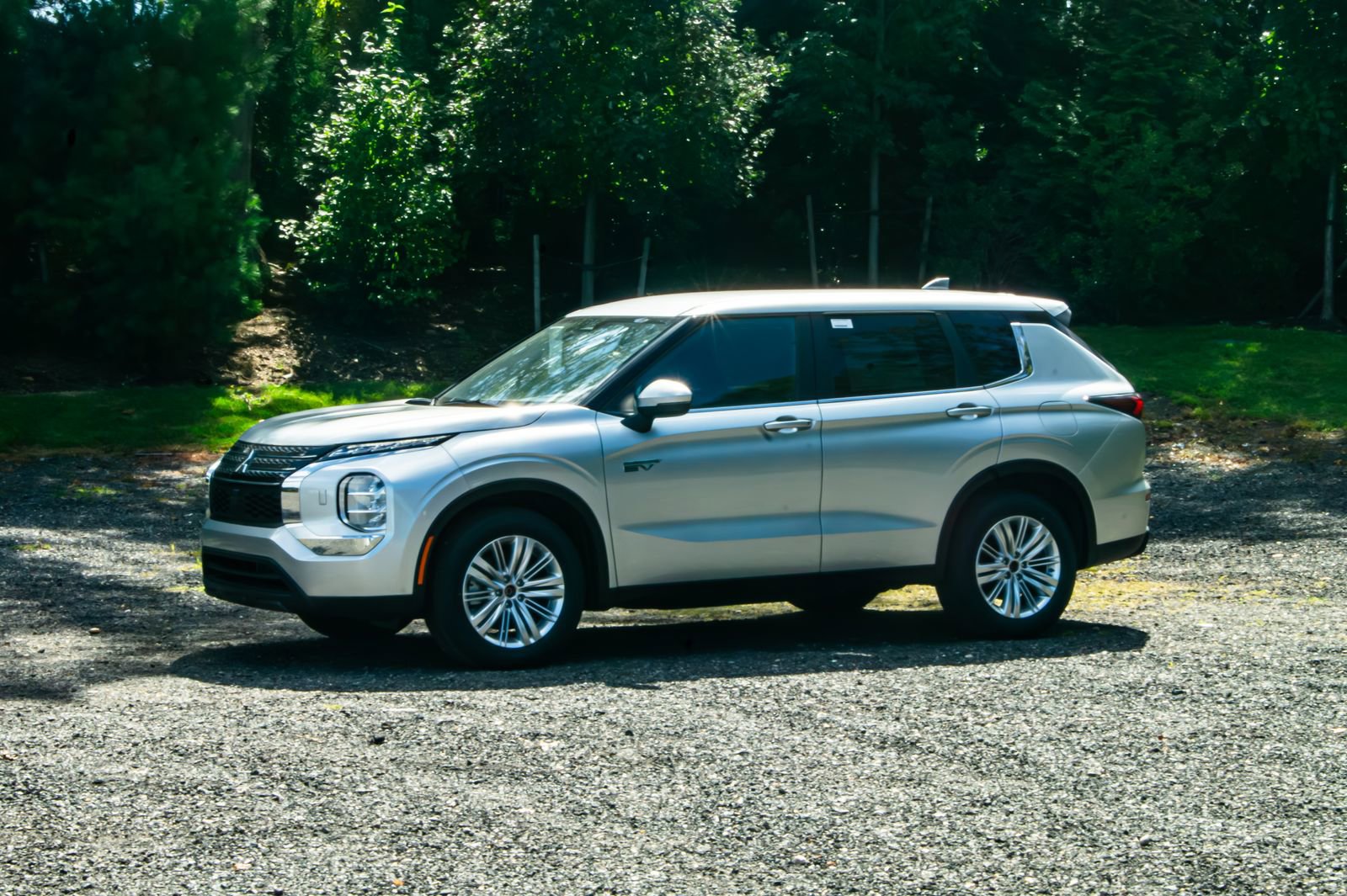 New 2025 Mitsubishi Outlander ES AWD/4WD video 3
