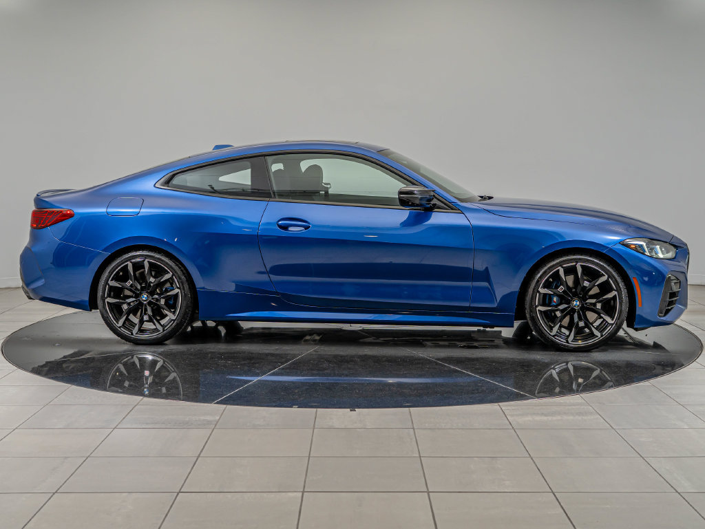 Used 2026 BMW M440i Coupe RWD image 11