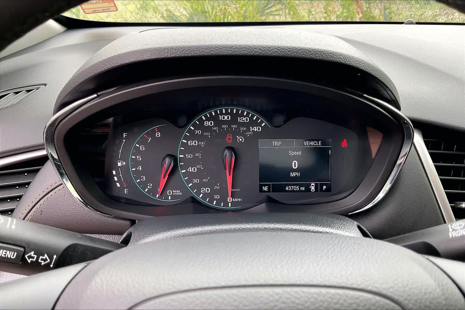 Used 2017 Chevrolet Trax LT w/ LT Convenience Package FWD image 19