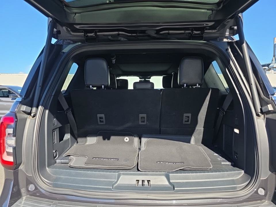 Used 2023 Ford Expedition Limited AWD/4WD image 10