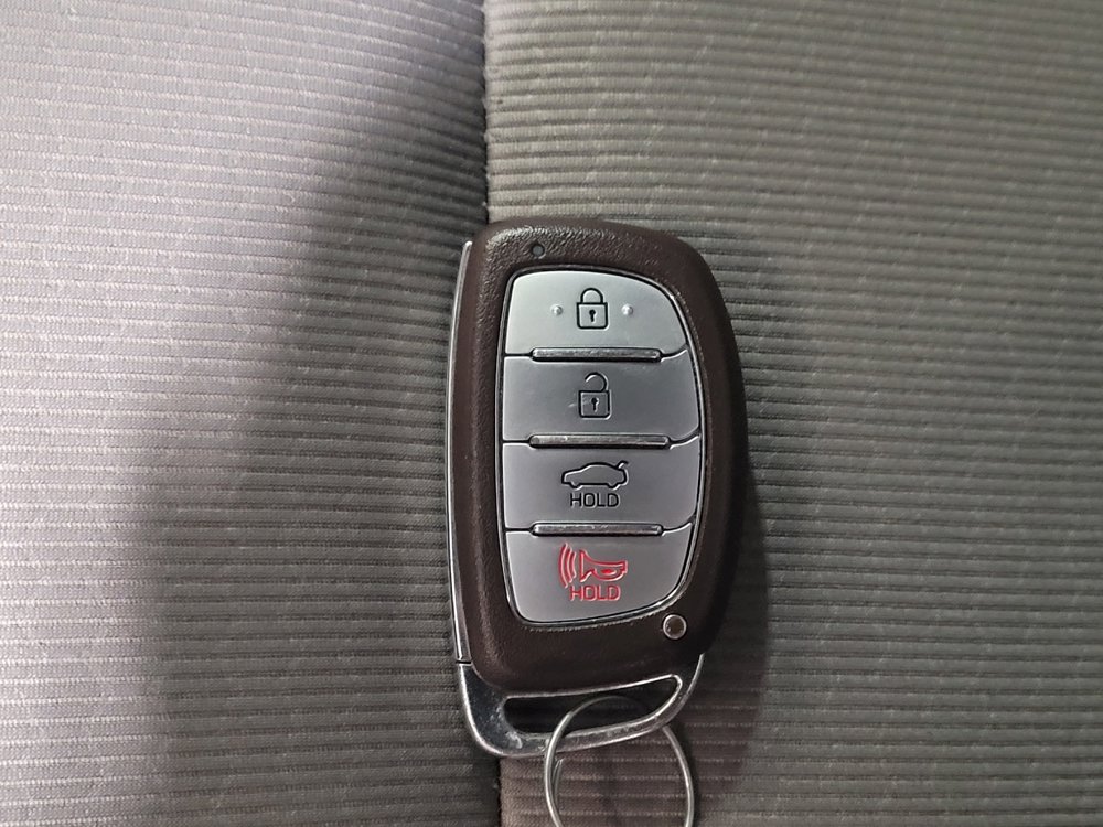 Used 2018 Hyundai Elantra Value Edition image 32