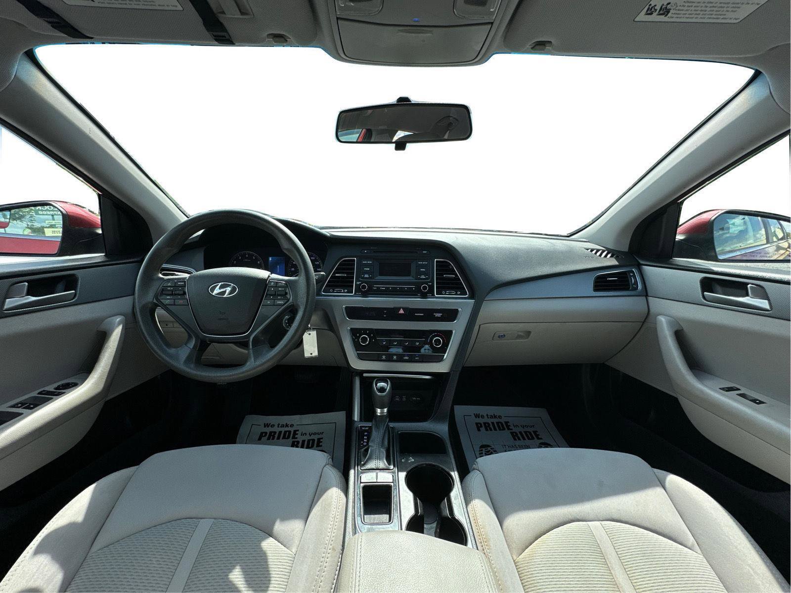 Used 2015 Hyundai Sonata SE FWD image 16