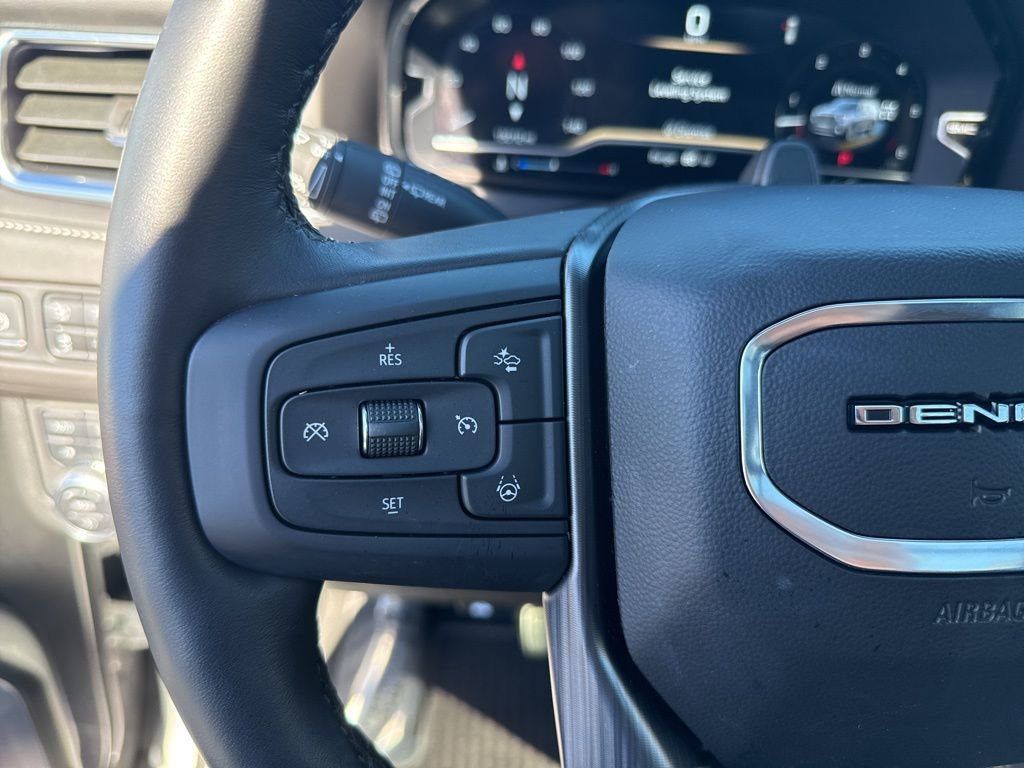 Used 2024 GMC Yukon Denali Ultimate image 17