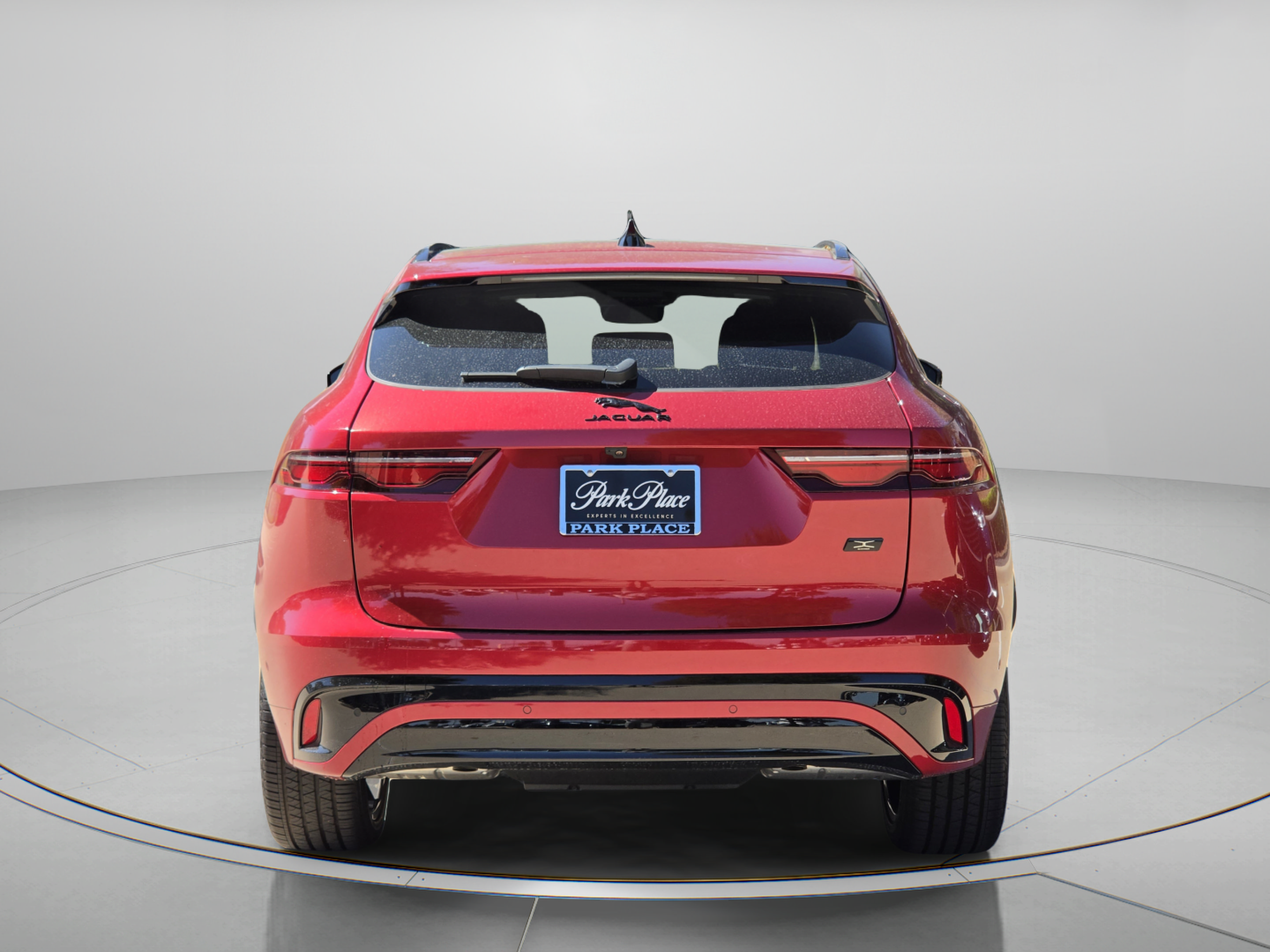 Used 2026 Jaguar F-PACE R-Dynamic S AWD/4WD image 4