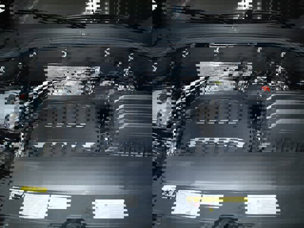 Used 2024 Volkswagen Atlas Cross Sport SE image 33