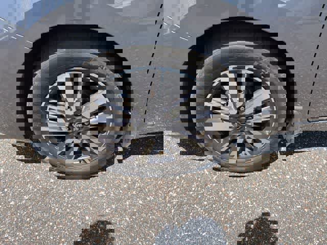 Used 2023 Nissan Versa S w/ S Plus Package image 26