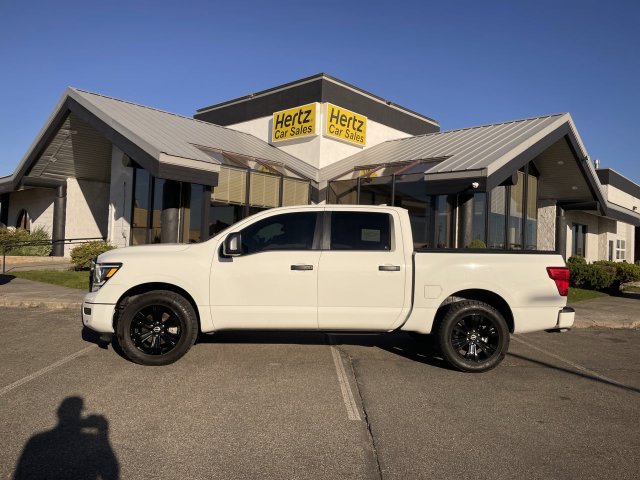 Used 2023 Nissan Titan SV w/ SV Convenience Package AWD/4WD image 1