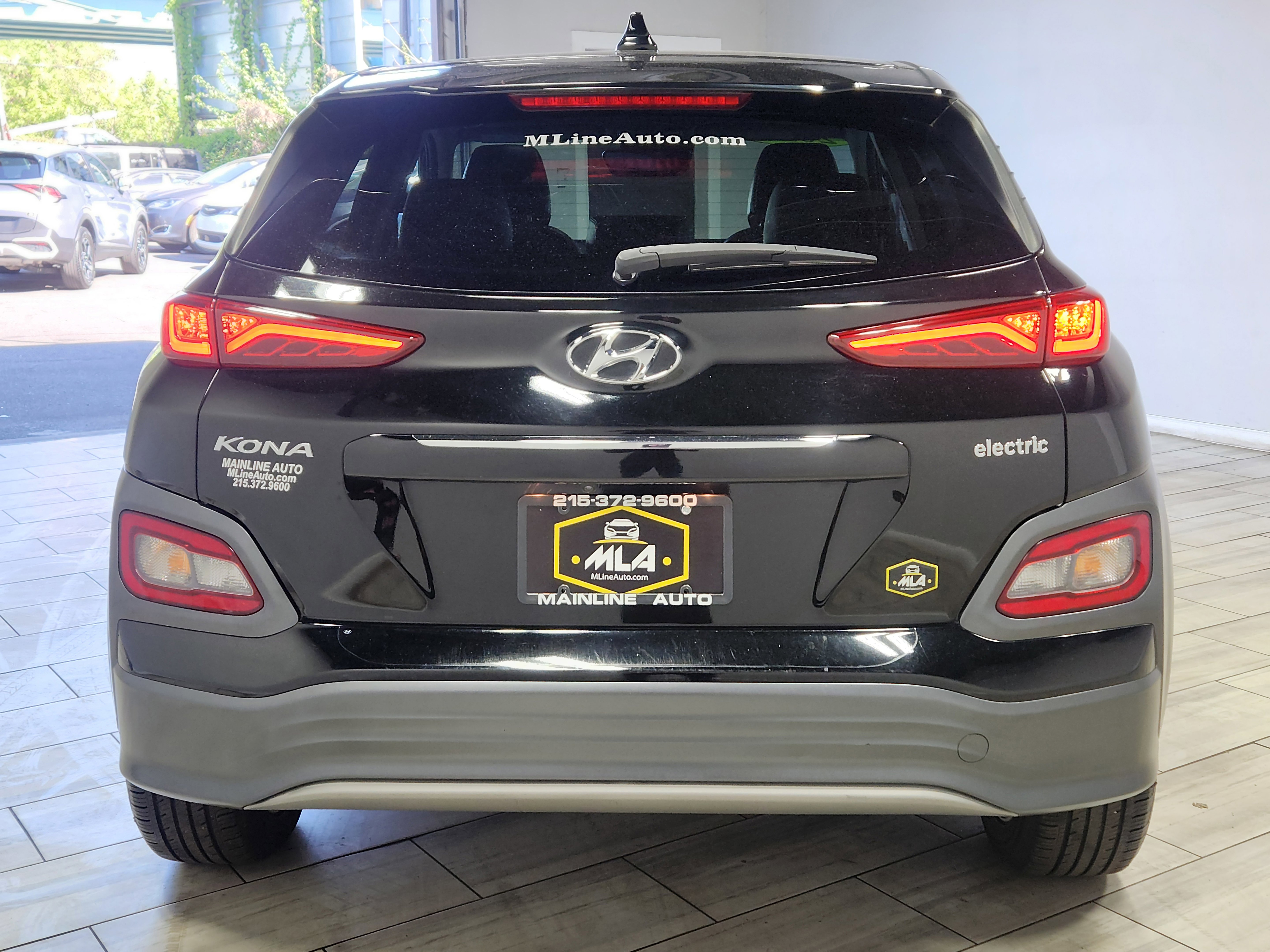 Used 2021 Hyundai Kona Limited FWD image 4