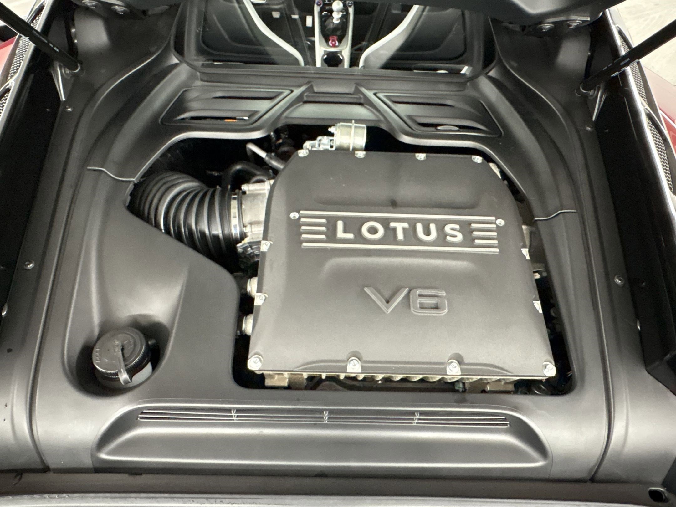 Used 2025 Lotus Emira RWD image 32