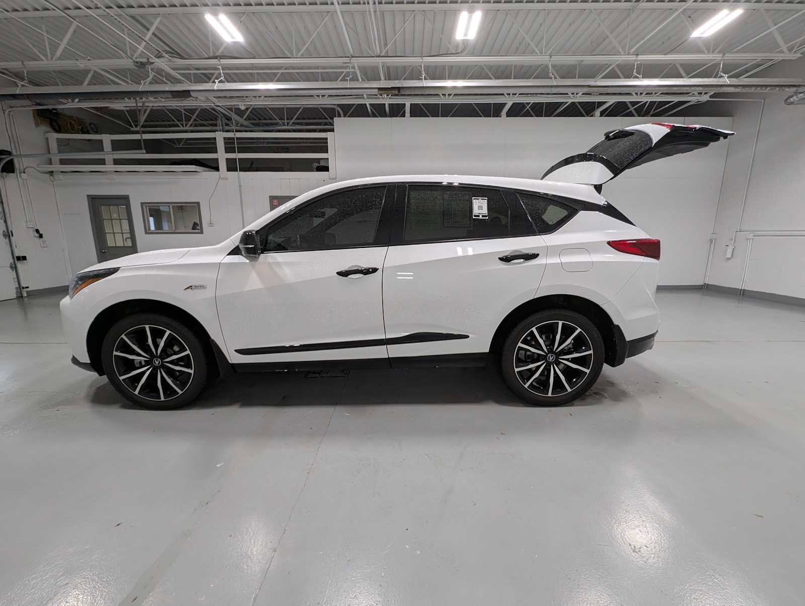 Used 2025 Acura RDX A-Spec image 13