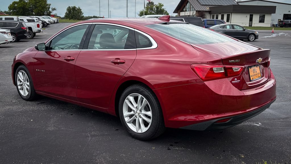 Used 2018 Chevrolet Malibu LT FWD image 18