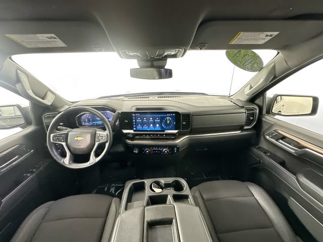 Used 2024 Chevrolet Silverado 1500 LT AWD/4WD image 3
