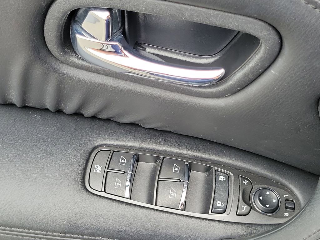 Used 2024 Nissan Armada SV image 19