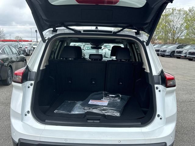 New 2026 Nissan Rogue Dark Armor FWD image 13