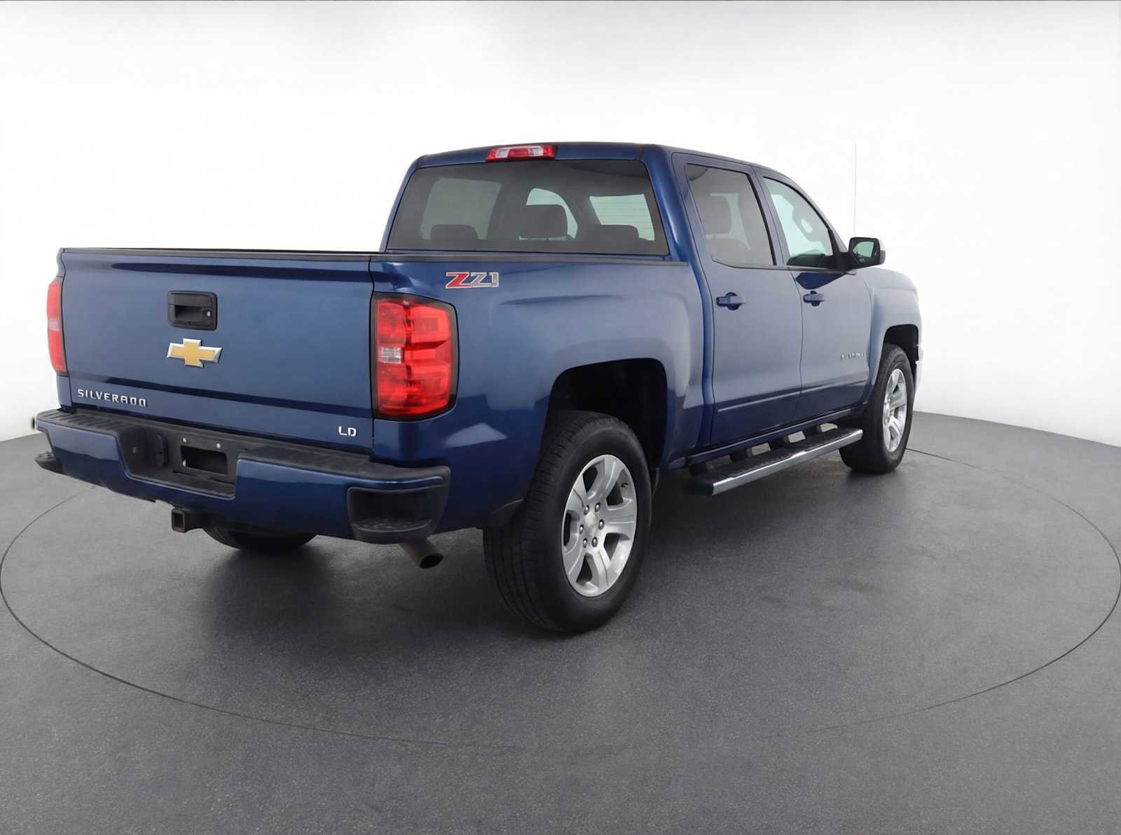 Used 2019 Chevrolet Silverado 1500 LT w/ All Star Edition image 4